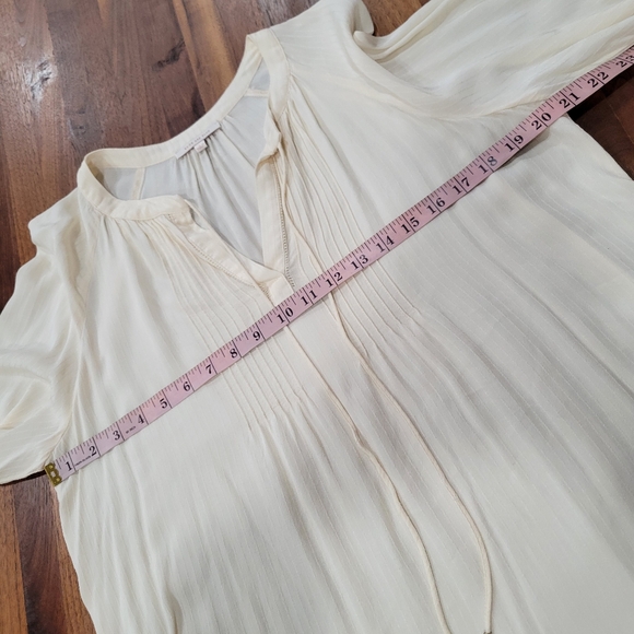 Skies Are Blue Boho Top Tie Neckline Sewn Pleating Details Button Cuff - Picture 7 of 9